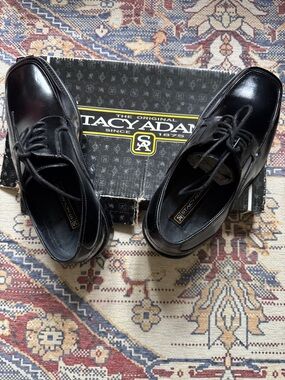 Classic Black Leather Lace-Up Dress Shoes